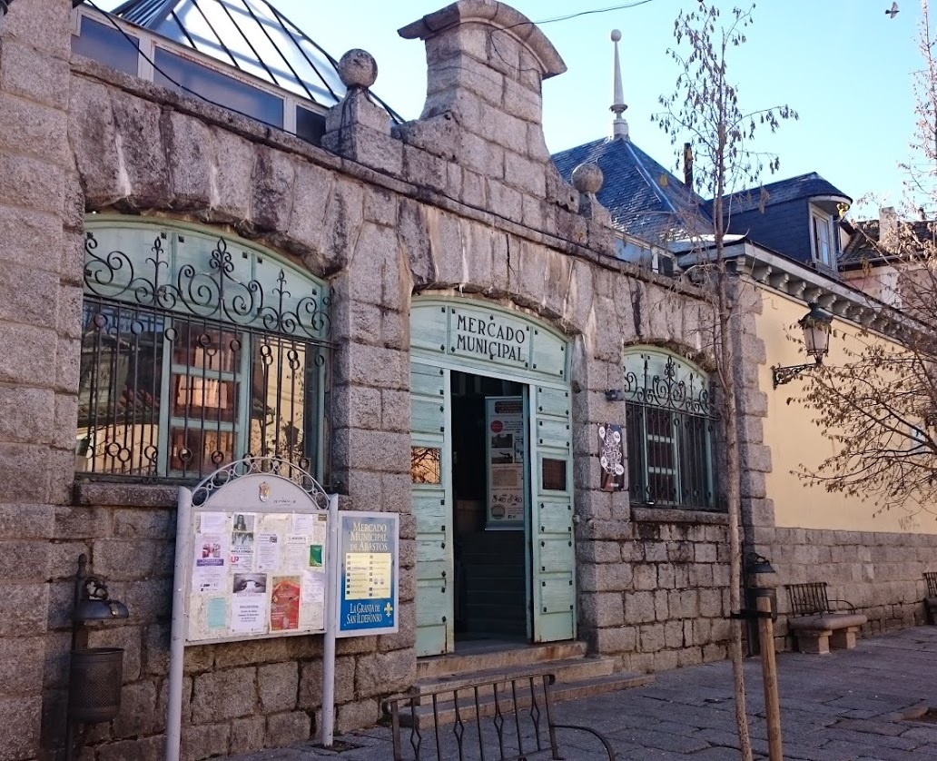 bazar-minimercado-en-real-sitio-de-san-ildefonso-segovia